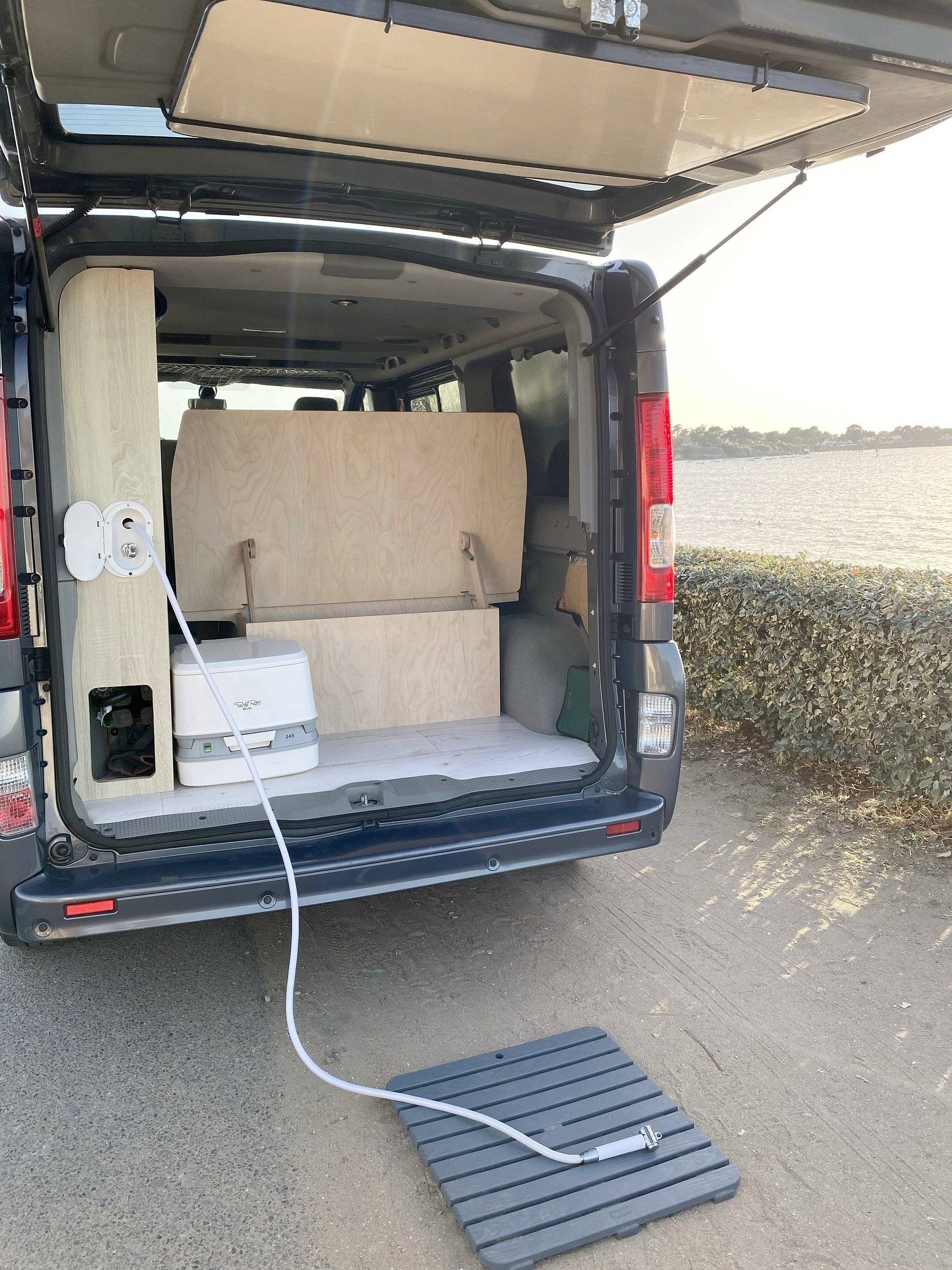 Renault Trafic 2,5 l 150 ch