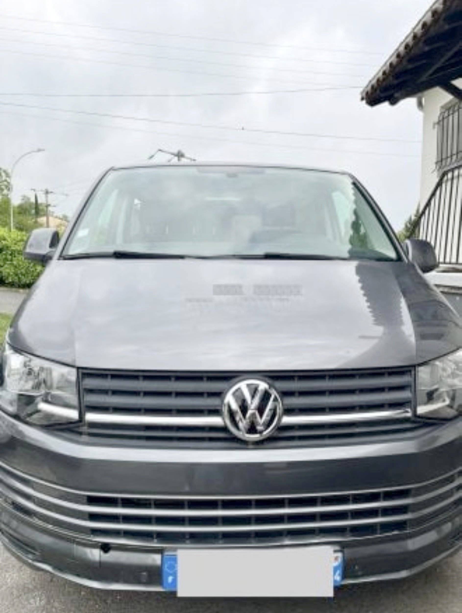 schräge Vorderansicht Volkswagen T6 2,0 l 150 ch - Yescapa