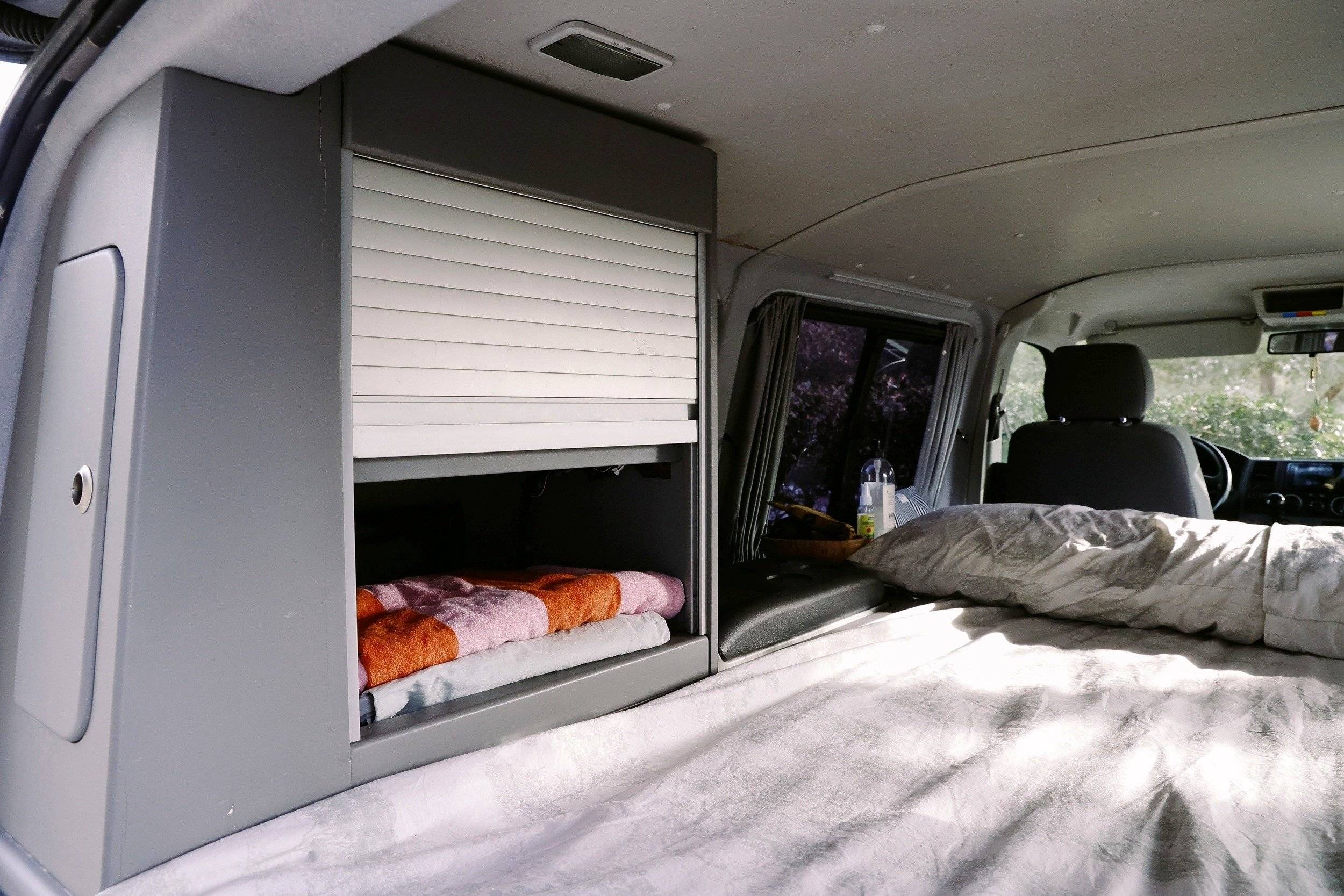 Volkswagen T5 california