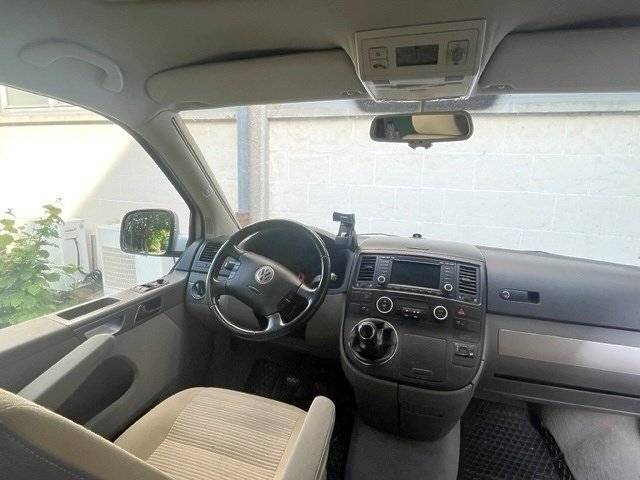 Eethoek Volkswagen T5 2,5l 174 ch - Yescapa