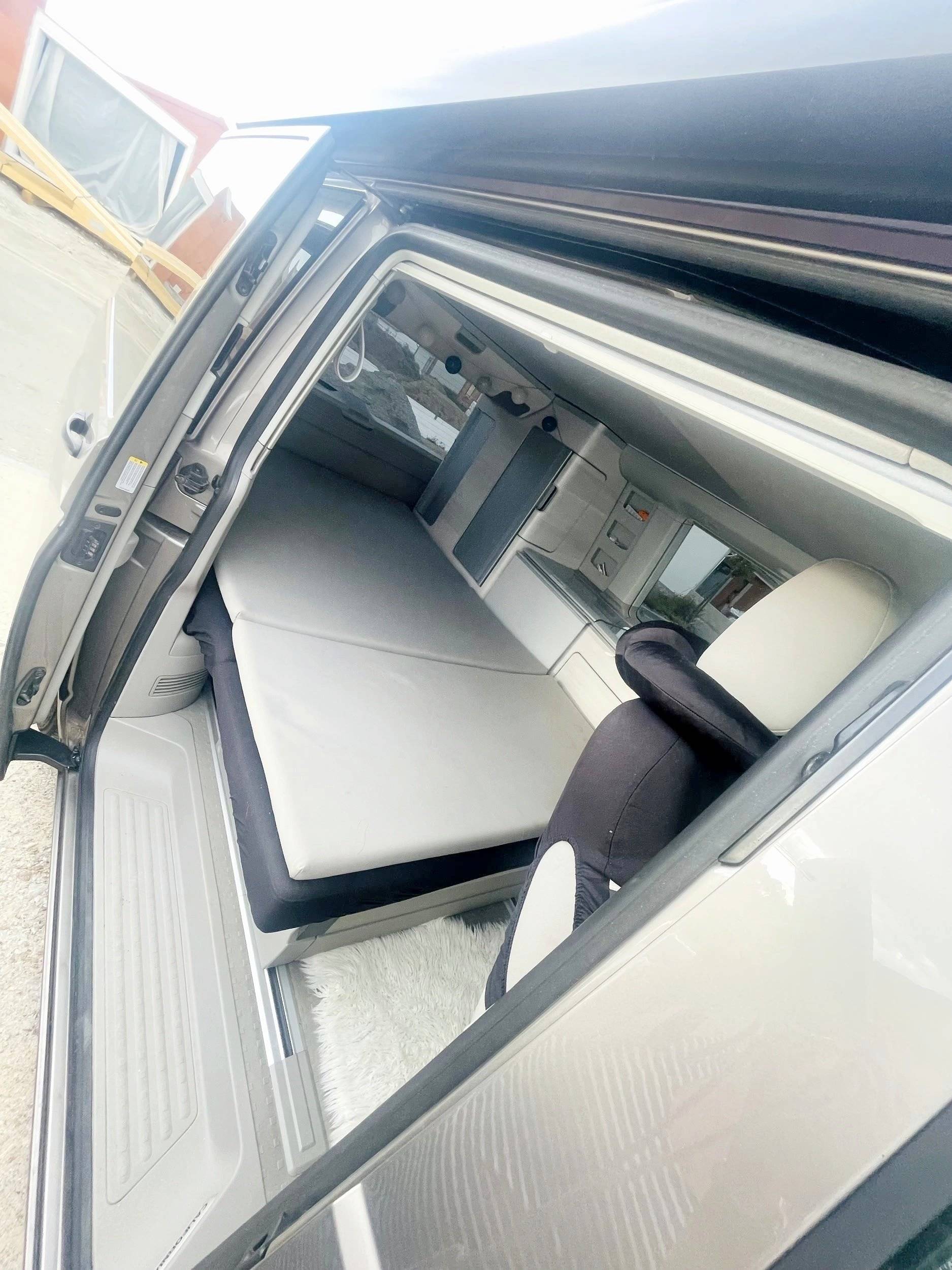 Berth Volkswagen - Yescapa