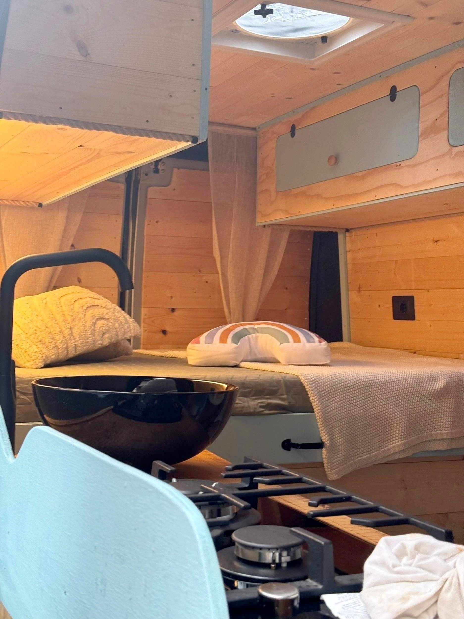 Angolo cucina Fiat Ducato - Yescapa