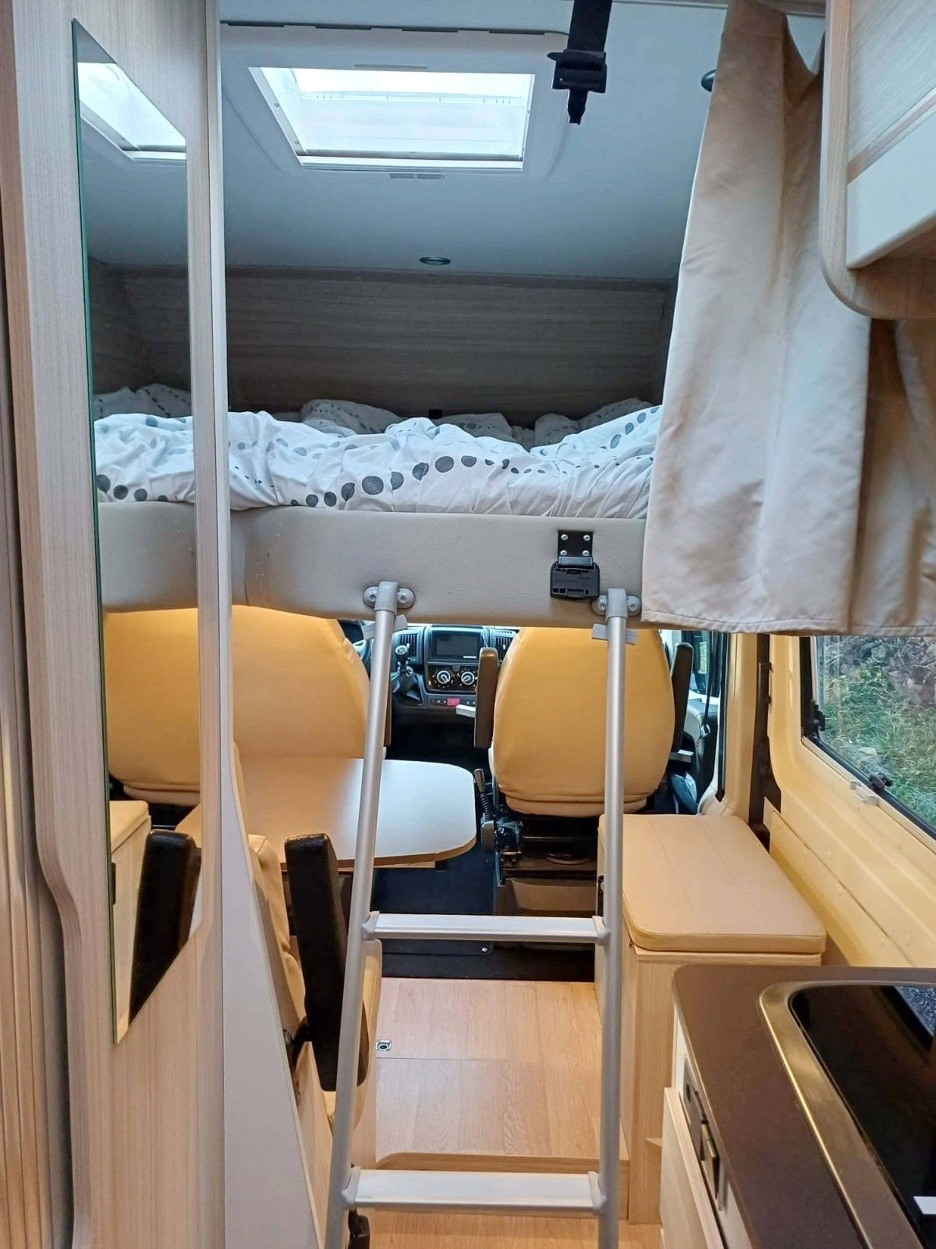 llits Fiat Ducato 2,3 l 140 CV - Yescapa