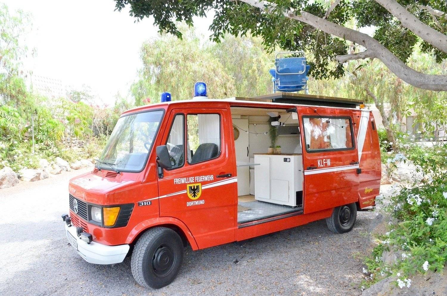 Mercedes T1 310 "Conny"