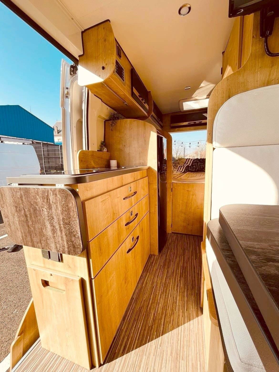 Font Vendôme font vendôme leader camp