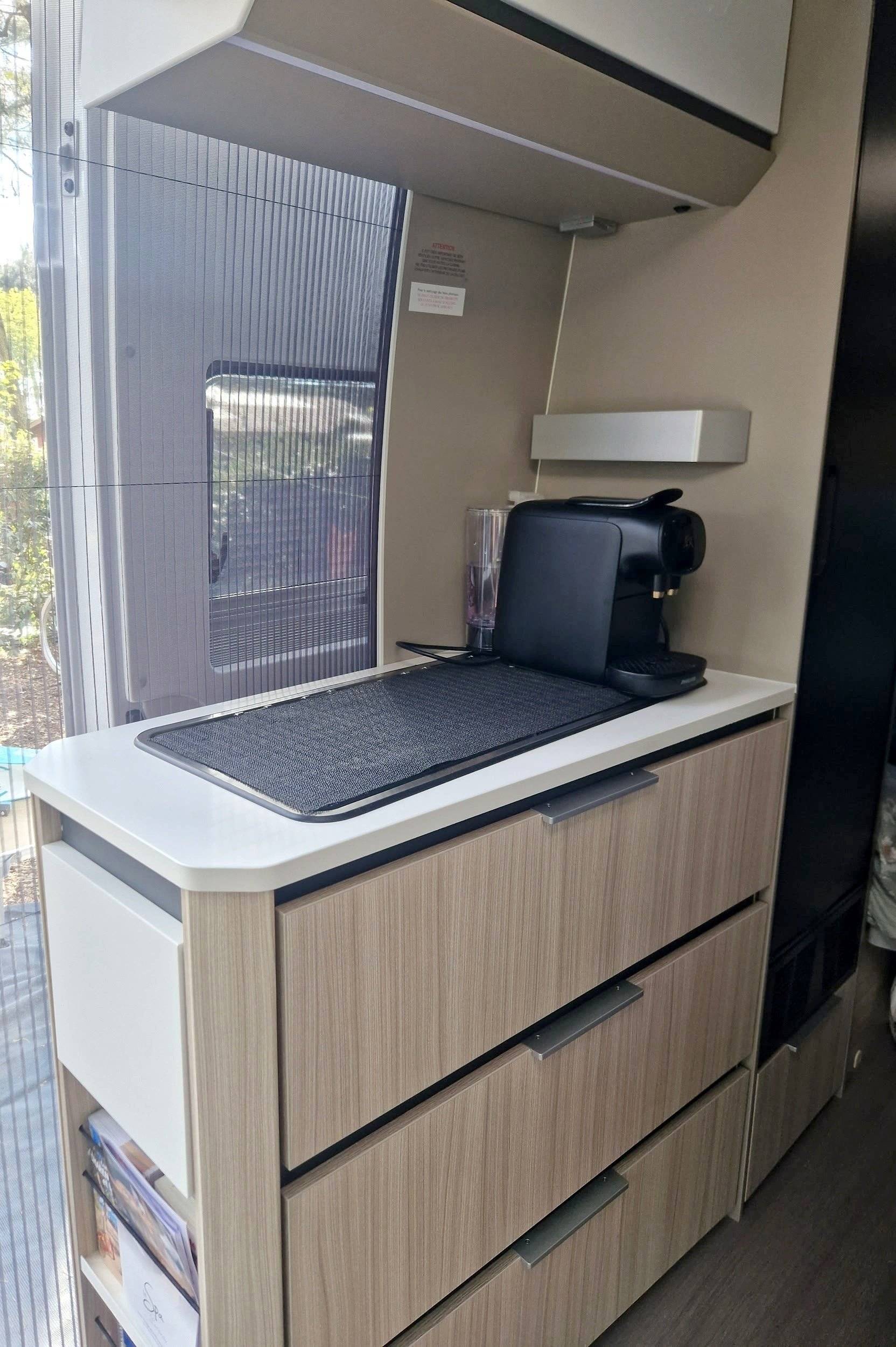 Adria Twin 600 SPB Family