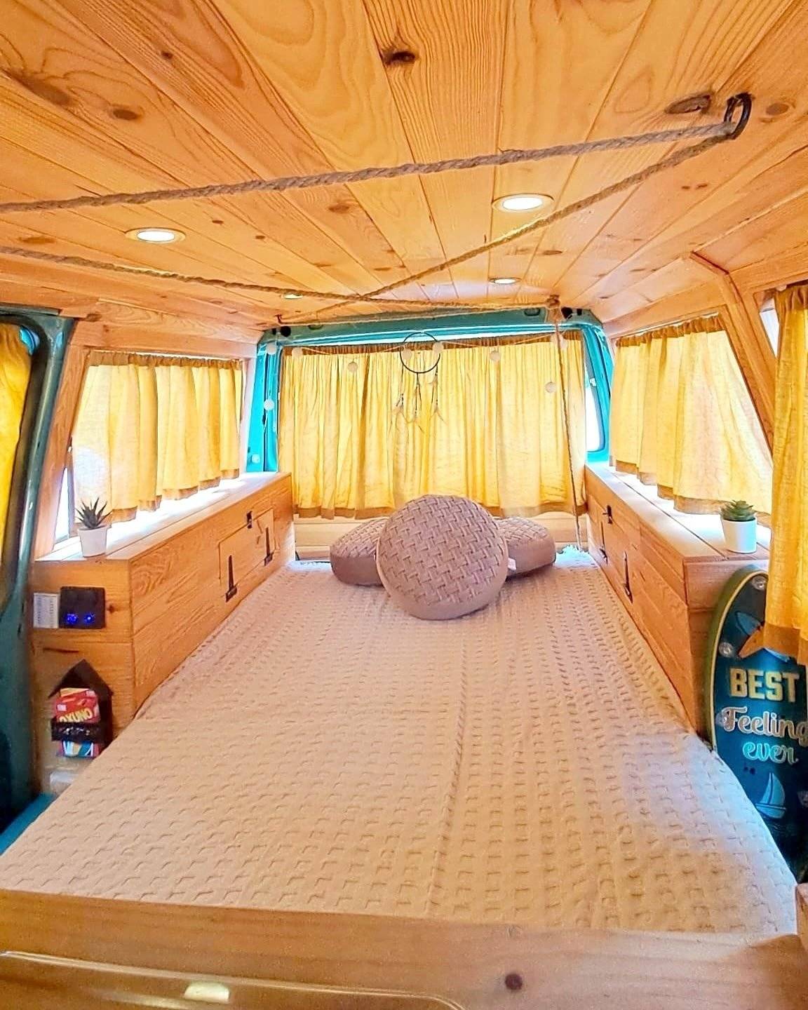 Volkswagen Transporter T4 2.4D