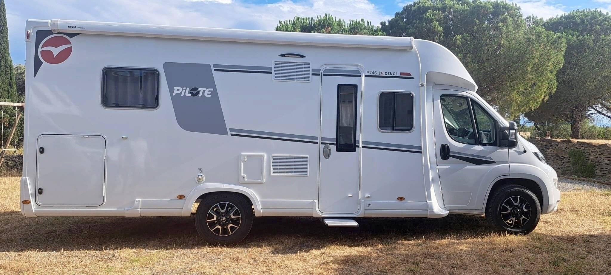 Pilote P746FC Evidence