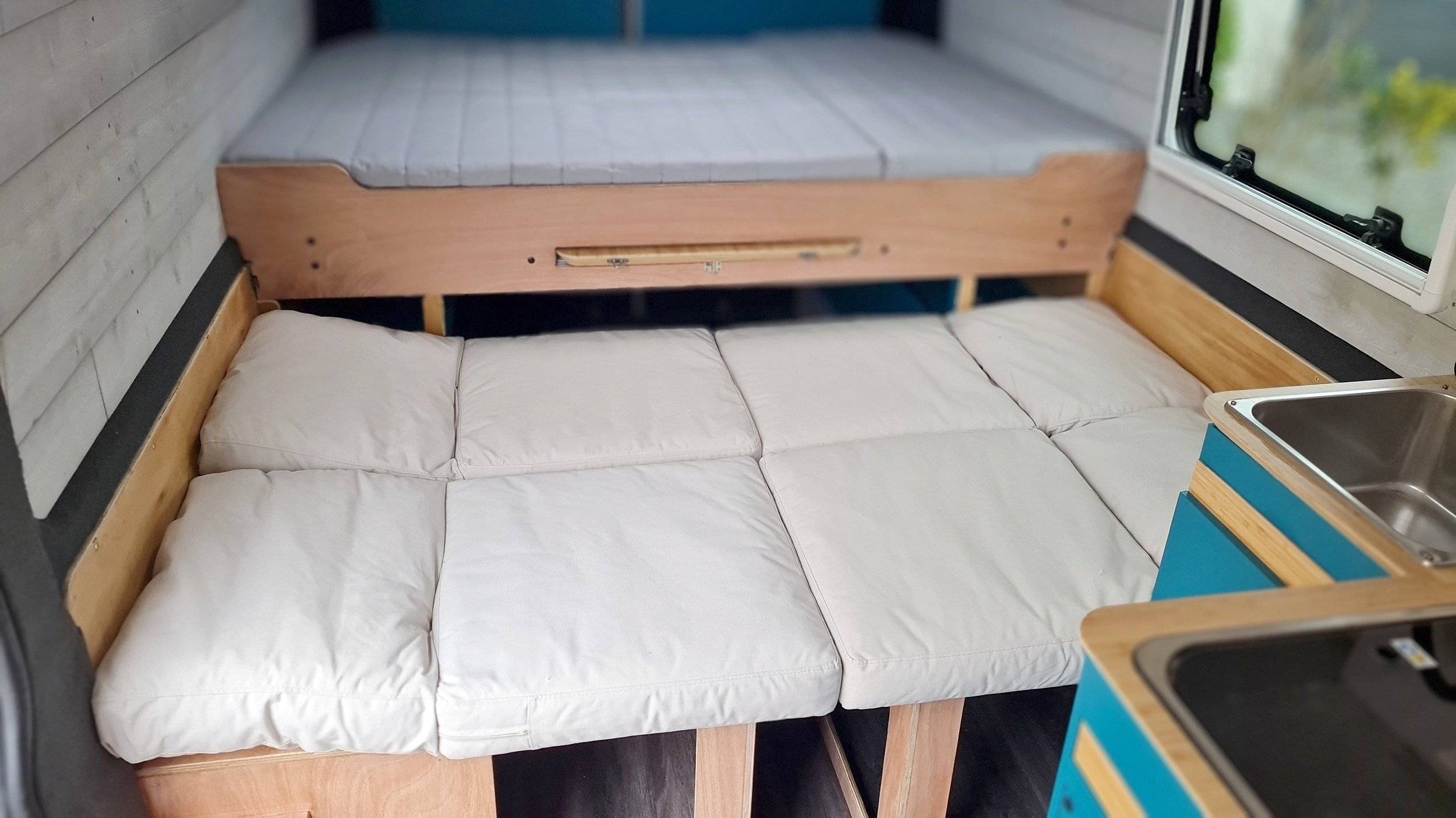 Plazas en cama Peugeot Boxer 2,0 l 130 ch - Yescapa