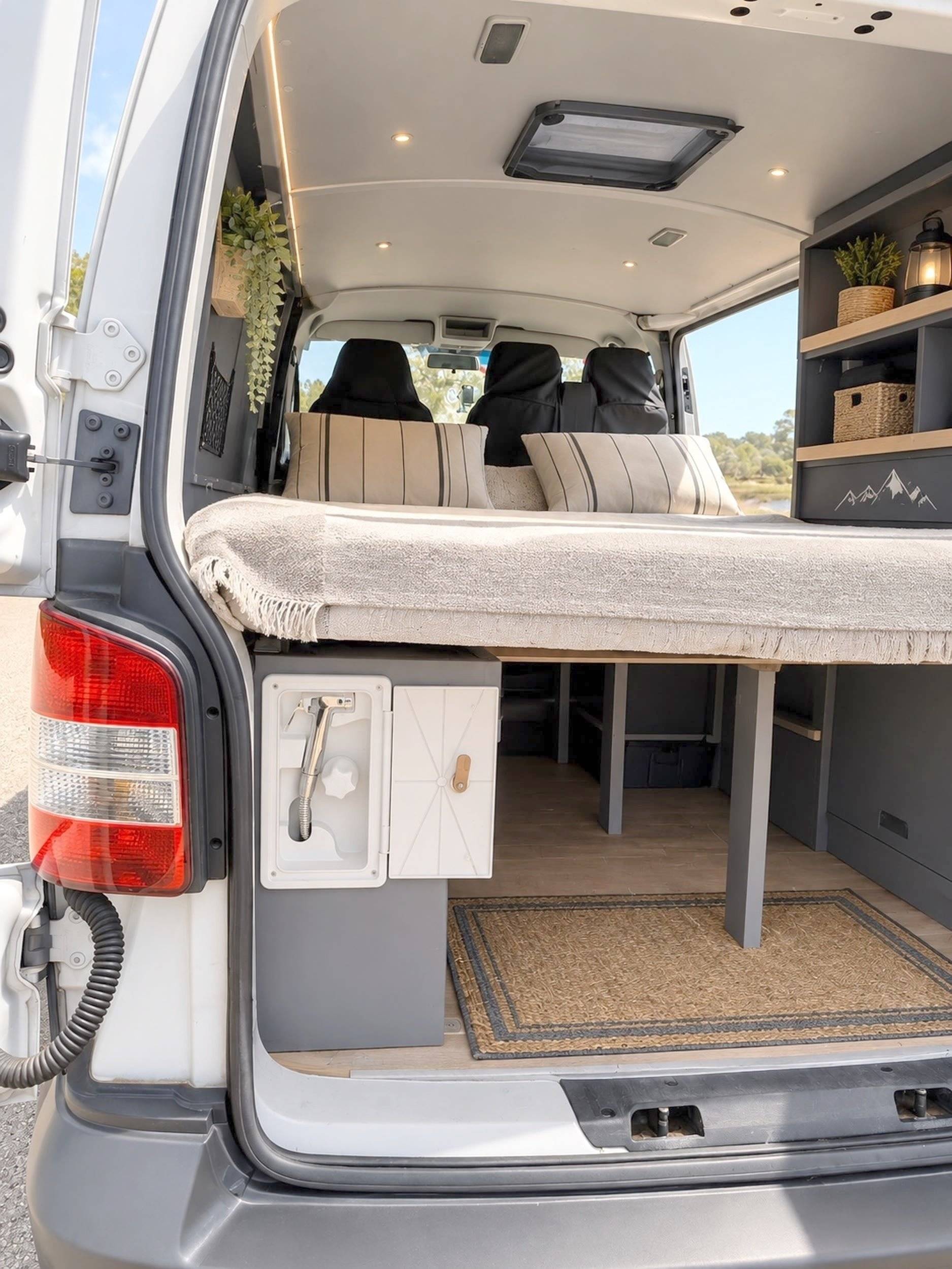 Volkswagen Transporter T5 camperizada