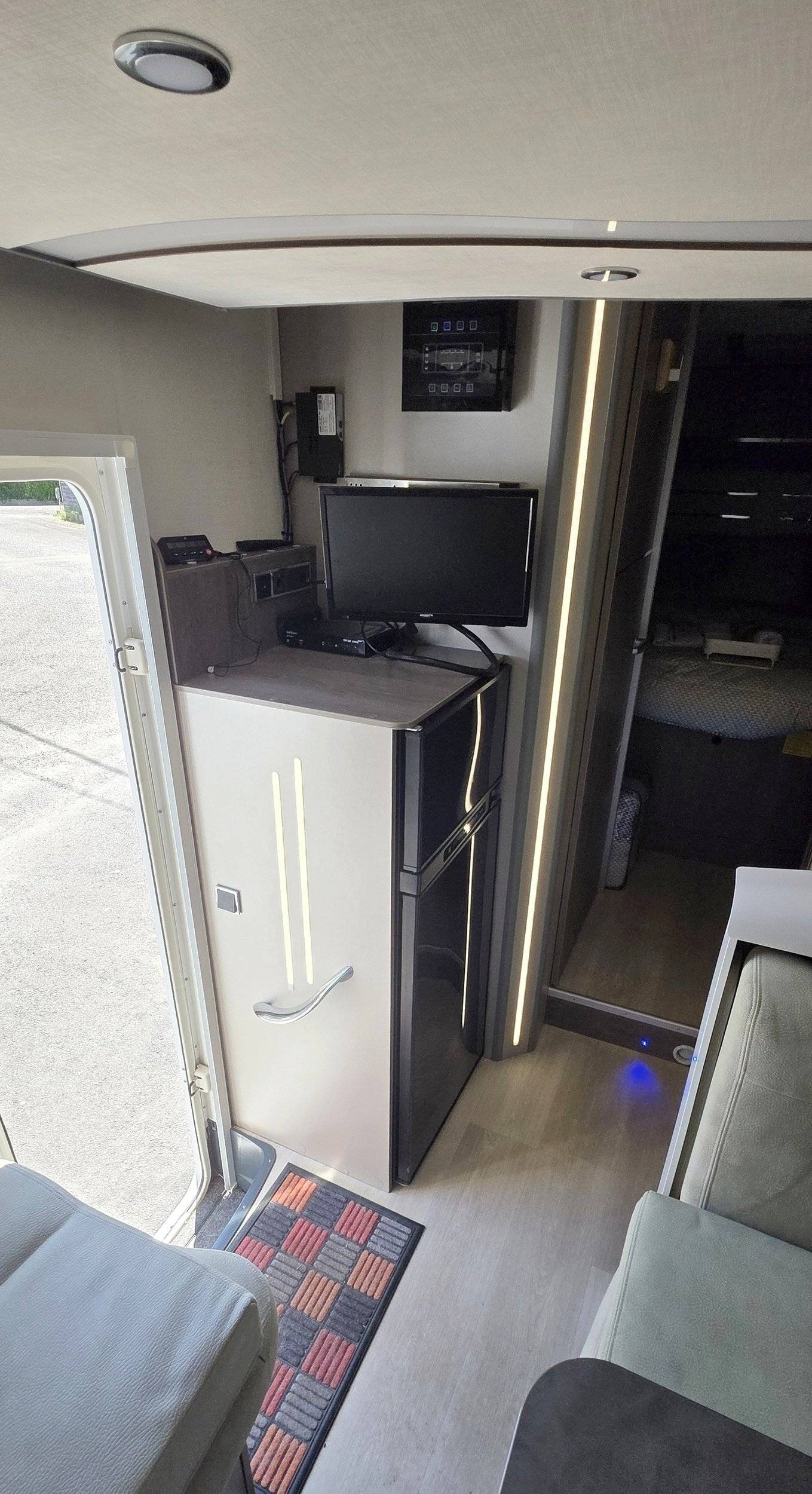 Challenger challenger Graphite 358