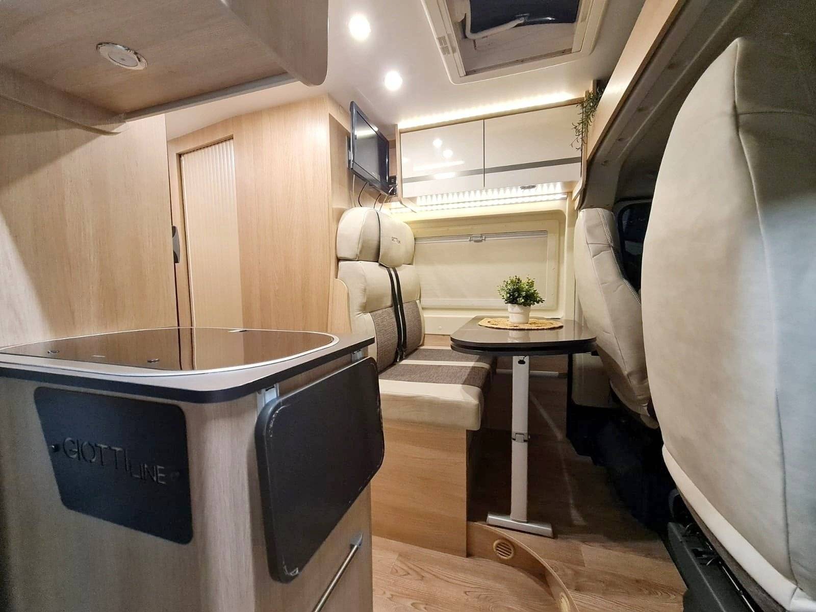 Giottiline Giottivan 60B