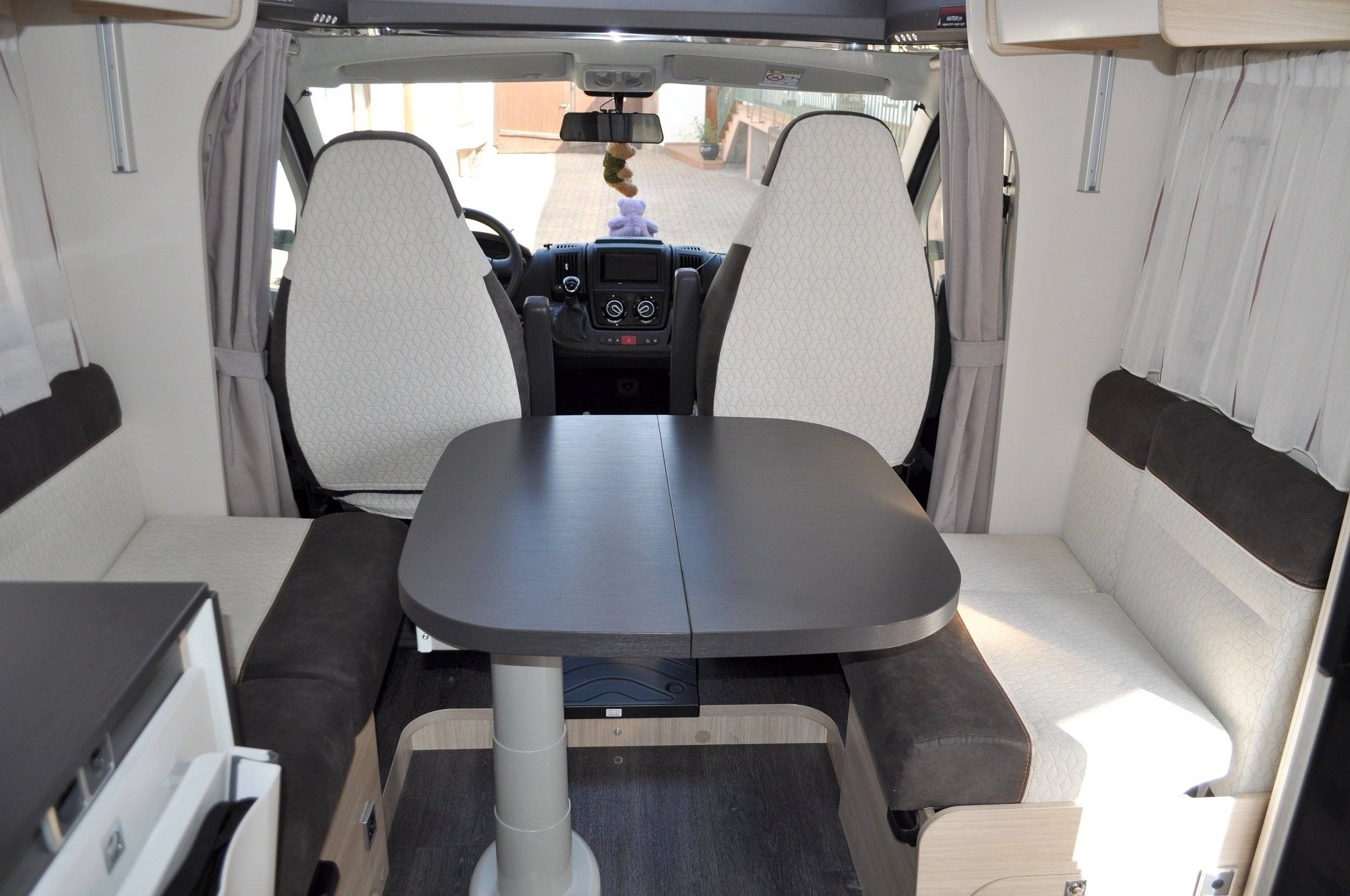 Challenger Challenger 328 VIP 