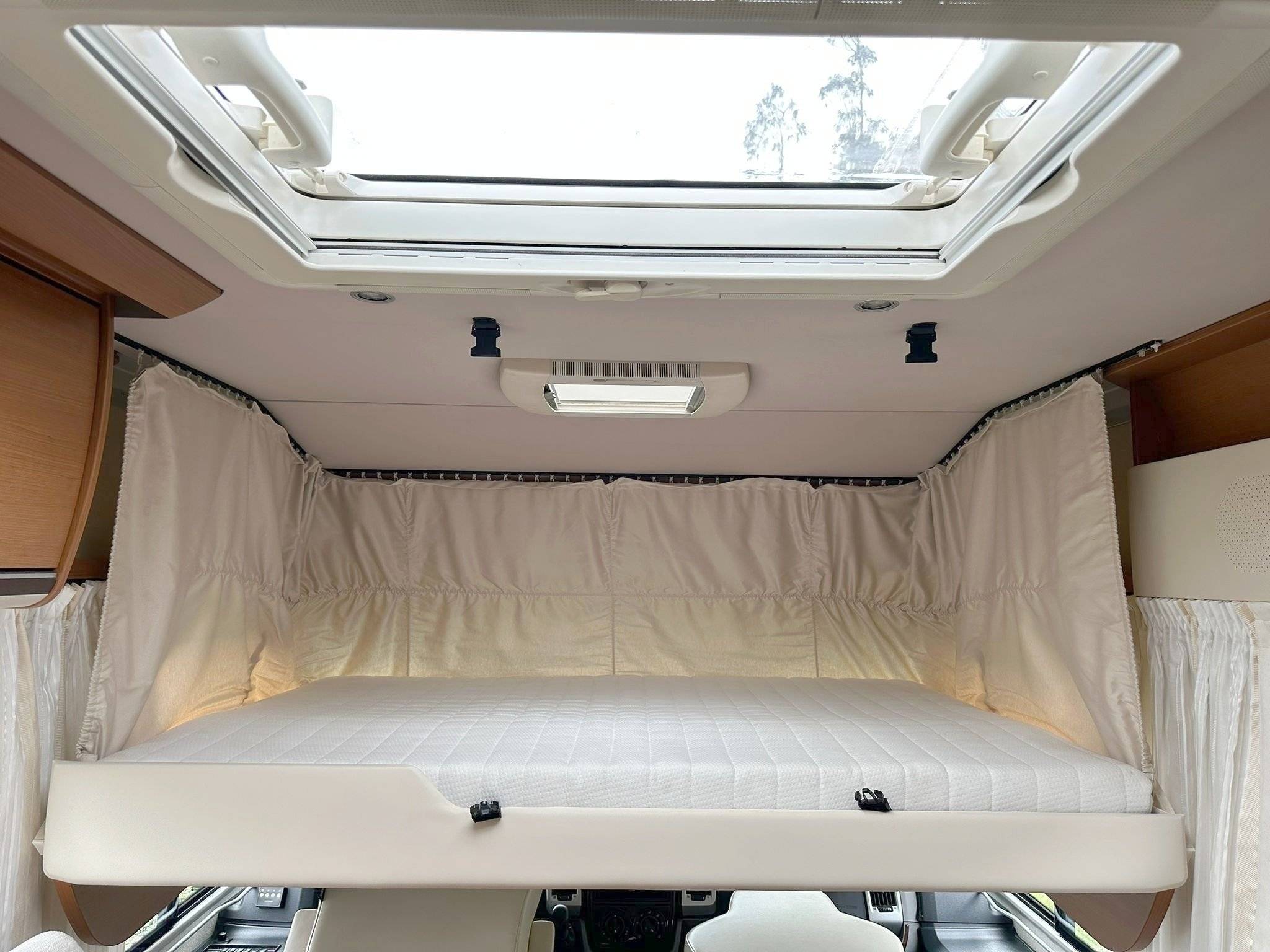 Couchages Fiat Ducato 3,0 l 177 ch/Al-Ko - Yescapa