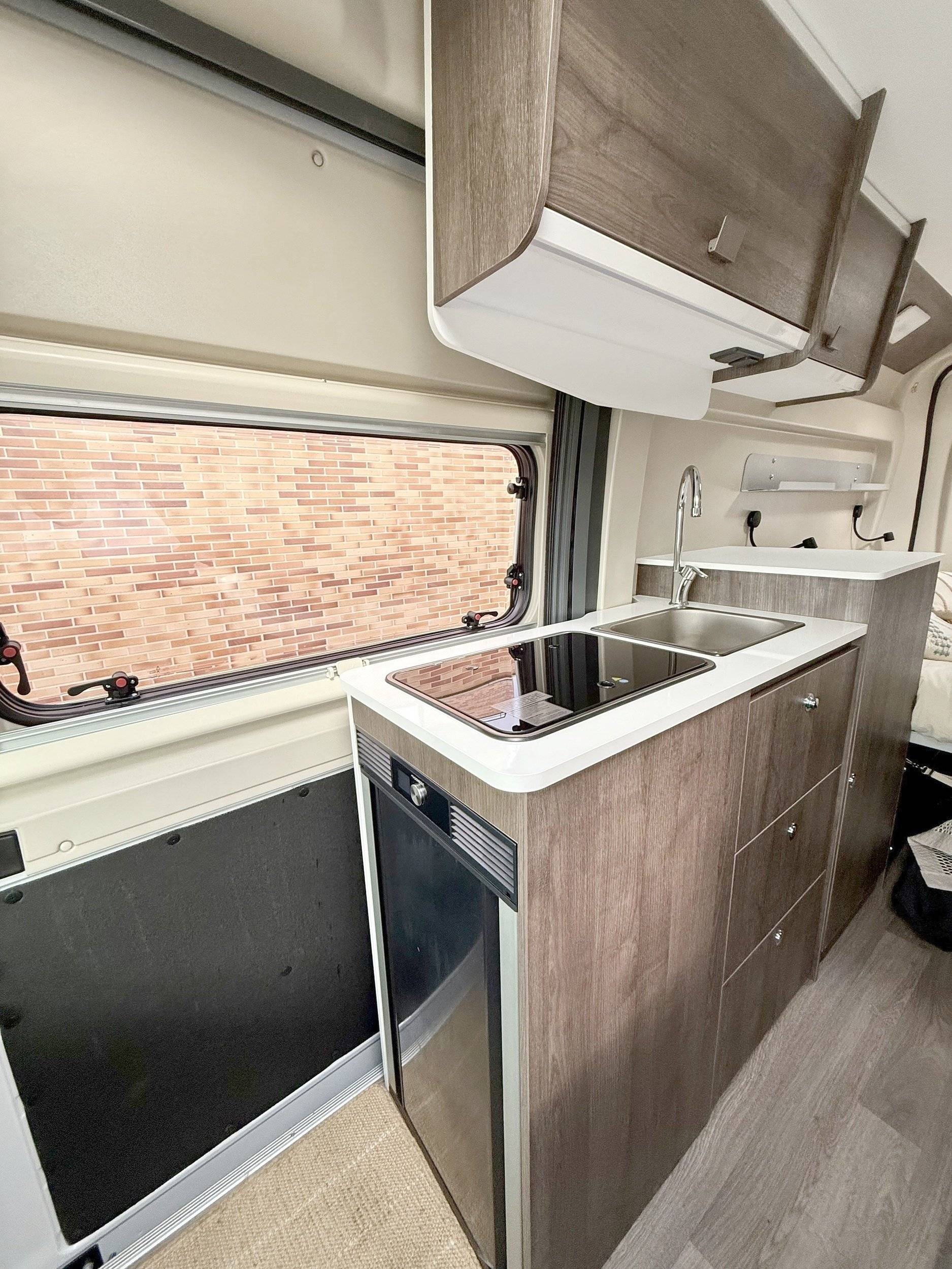 Benimar BENIVAN 120 UP