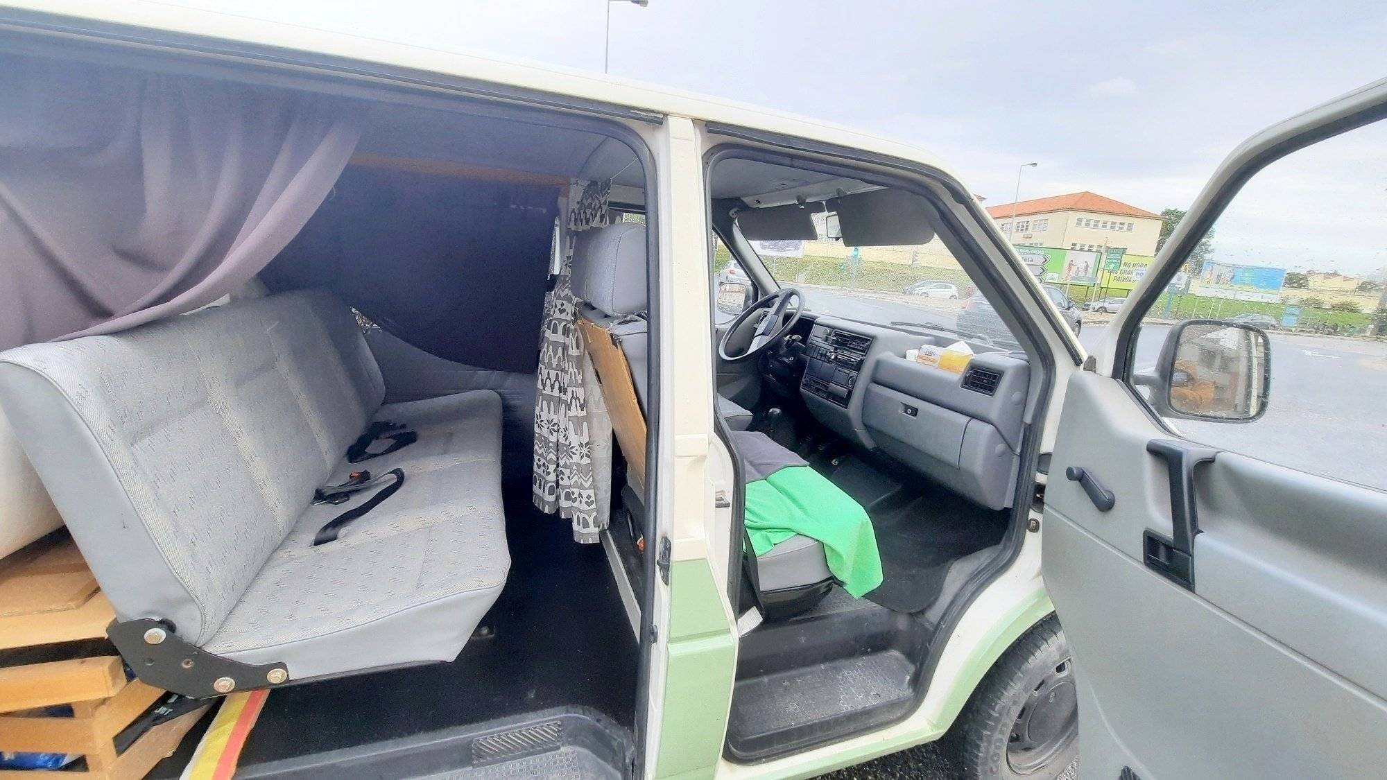 Poste de conduite Volkswagen Transporter - Yescapa