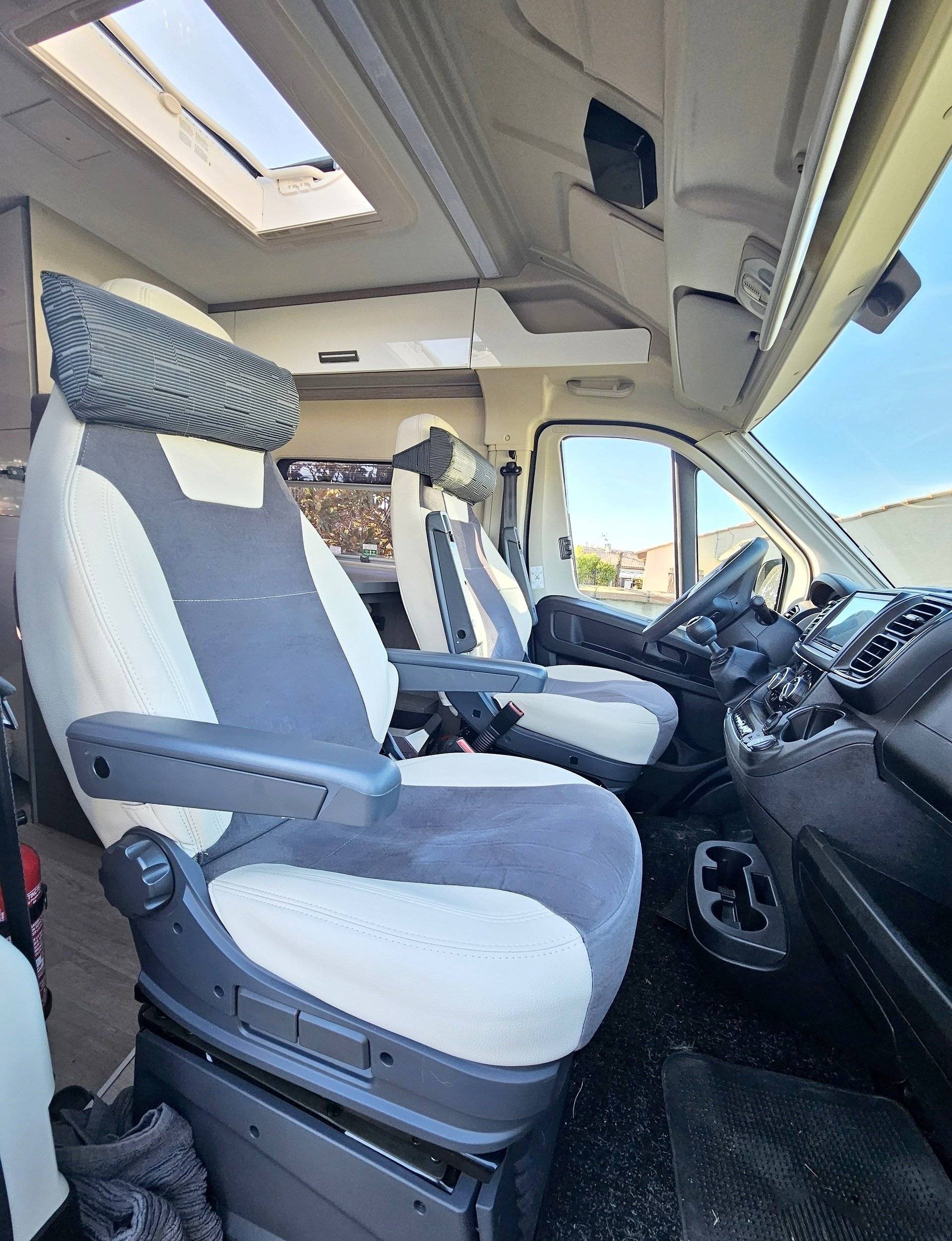 Challenger challenger V210 Edition VIP