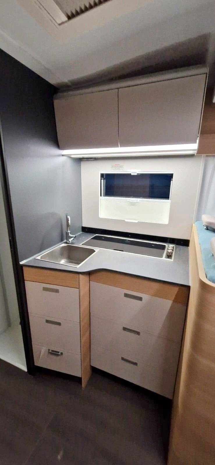 Adria Adria Matrix Axess 670 SL