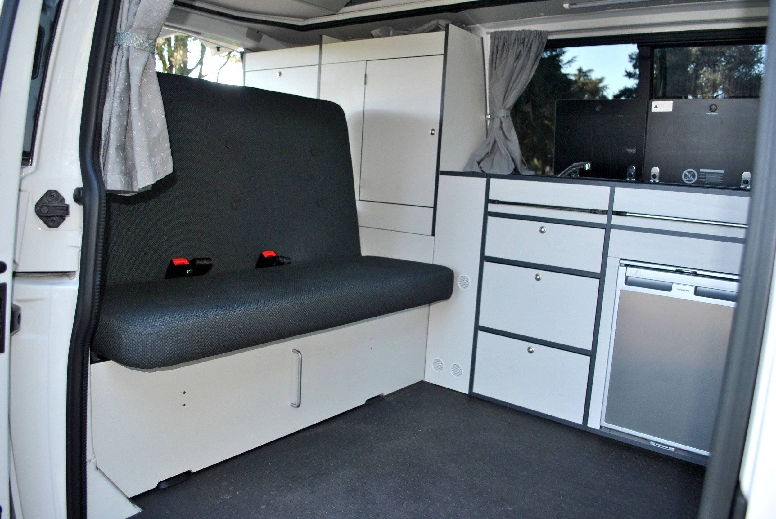 Coin repas Volkswagen T6 2 l 102 ch - Yescapa