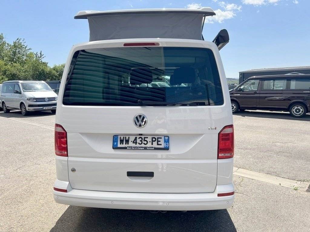 Rear view Volkswagen VOLKSWAGEN CALIFORNIA - Yescapa