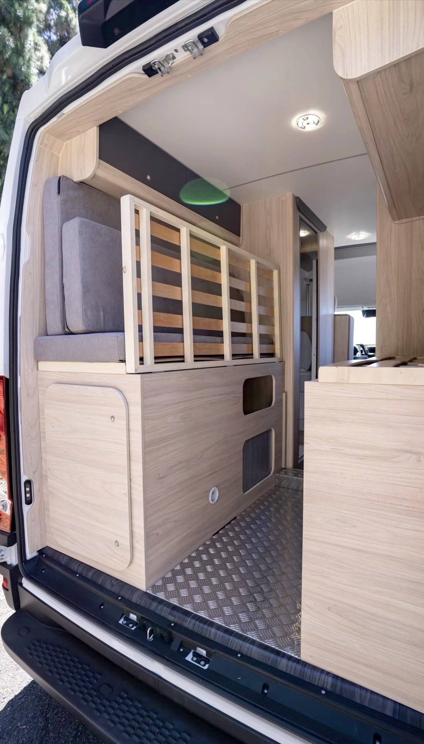 campers Enaire S.L iveco daily enaire