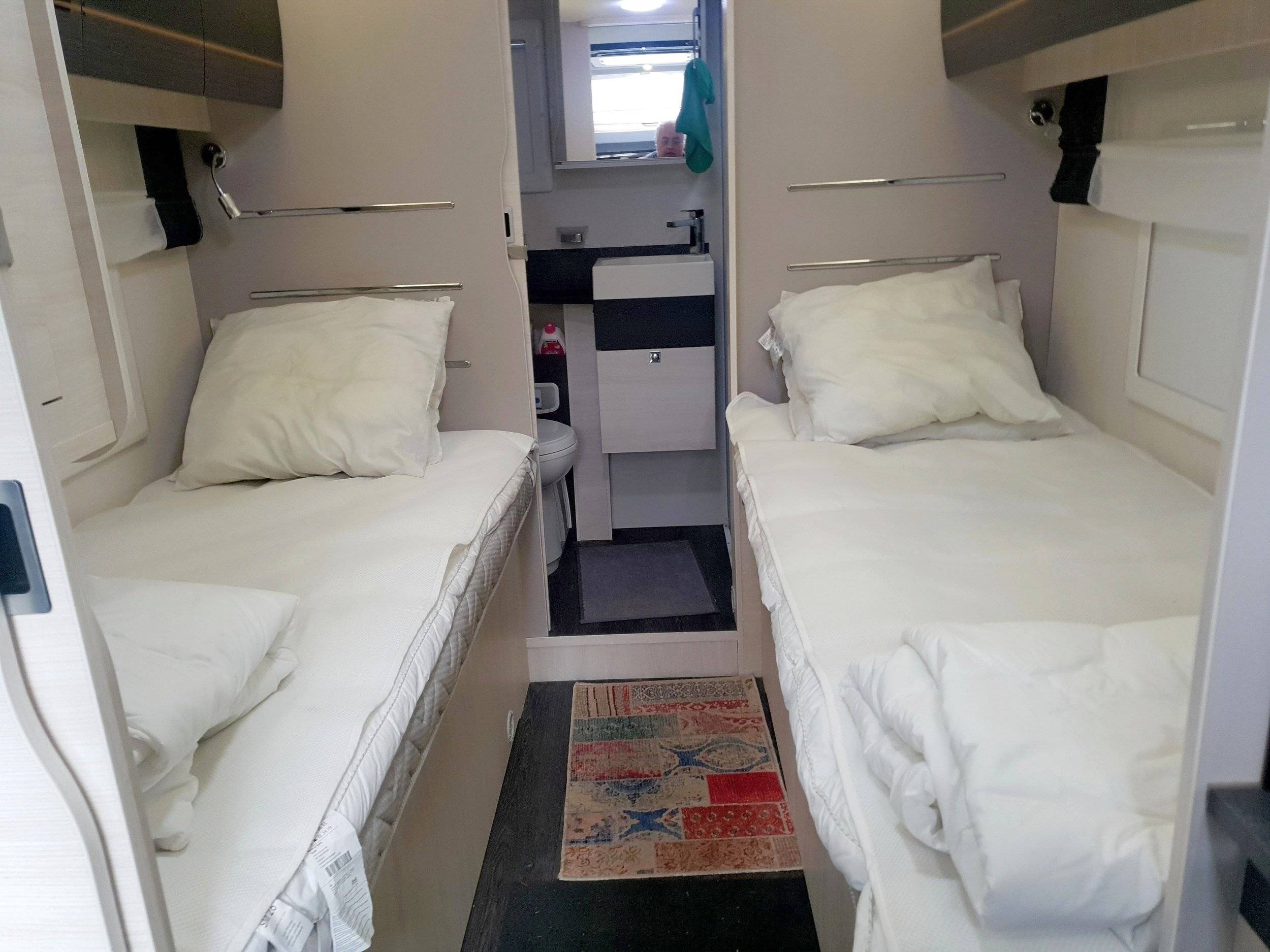 Couchages Ford ford transit 170 automatique - Yescapa