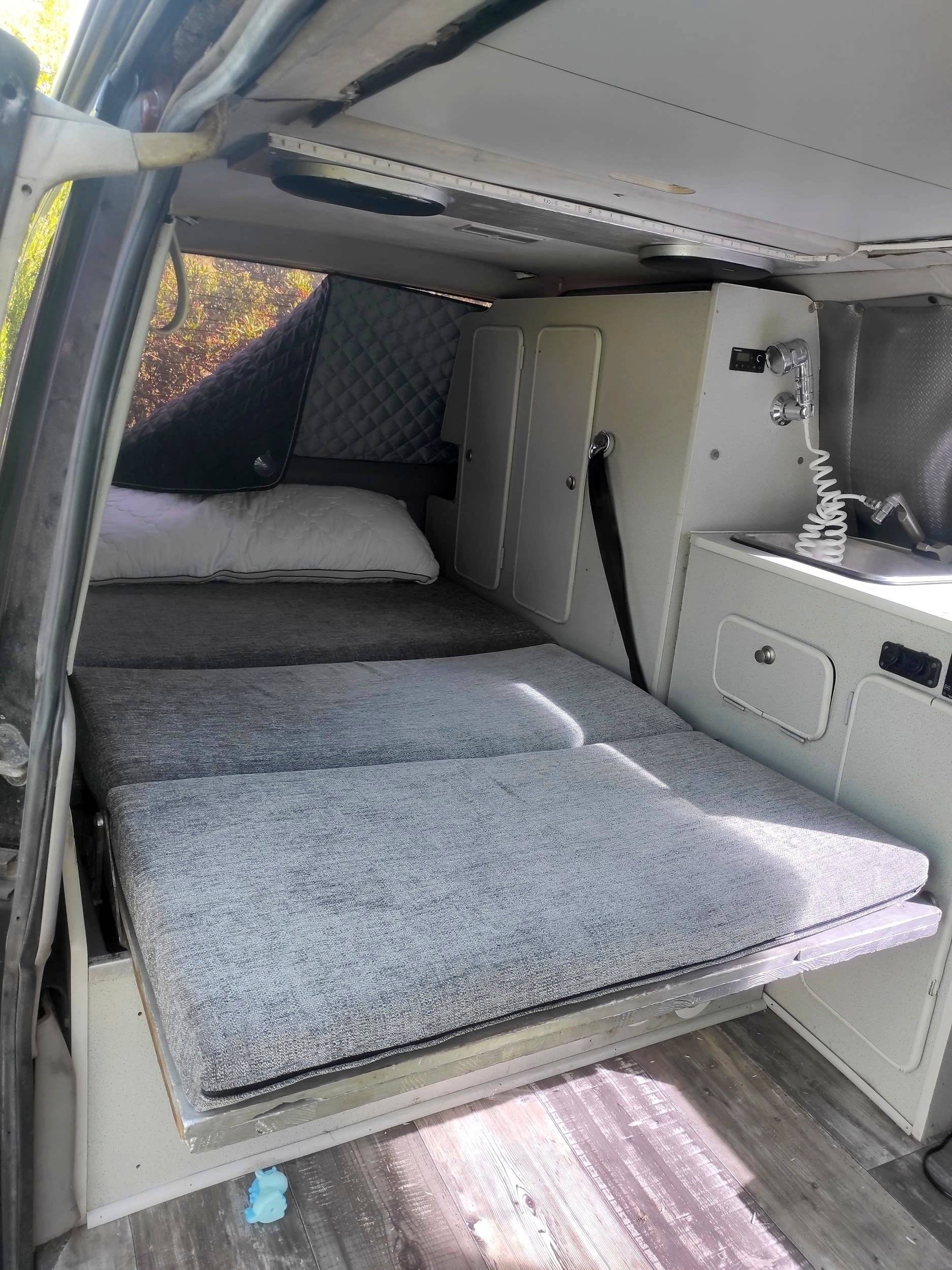Couchages Volkswagen 2.5 TDI 102 CV - Yescapa