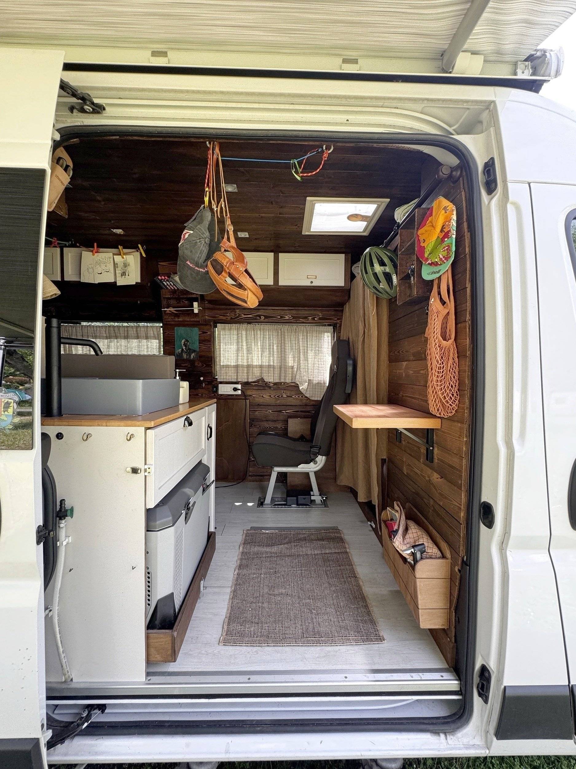 3 C Cartier/Brisebras Atalante