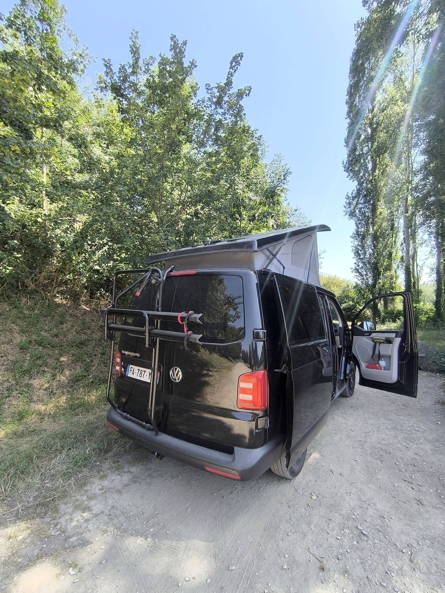 Volkswagen T6 Court L1H1 2 l 102 ch