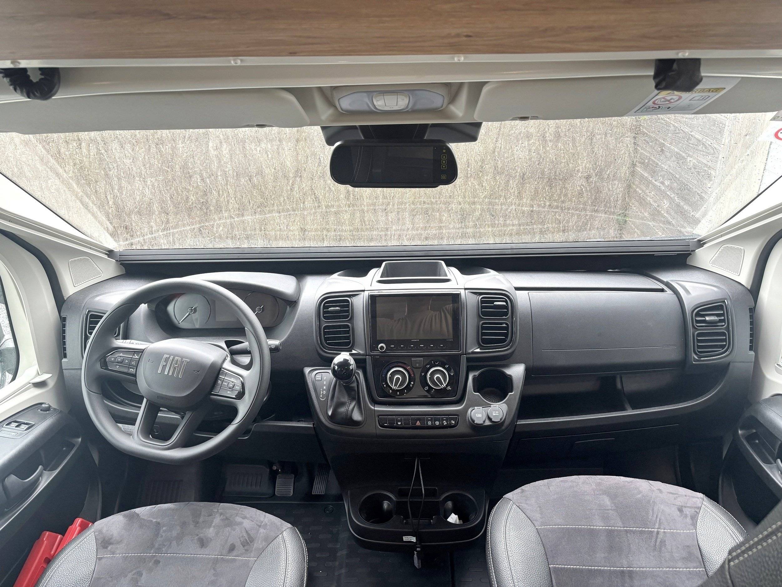 Font Vendôme terra van