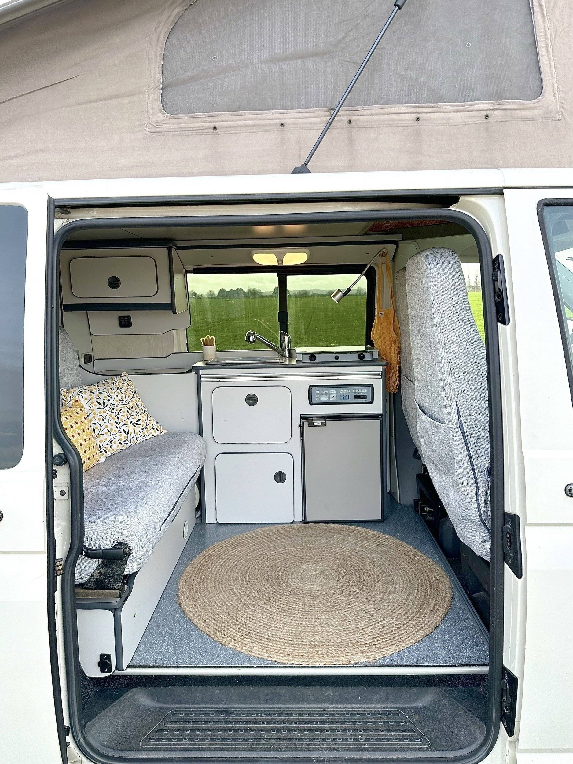 Bajetto Volkswagen Transporter T5