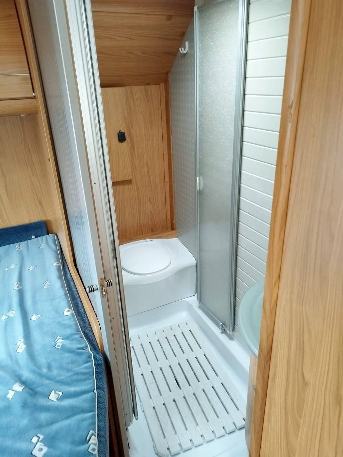 Bürstner Aviano 684