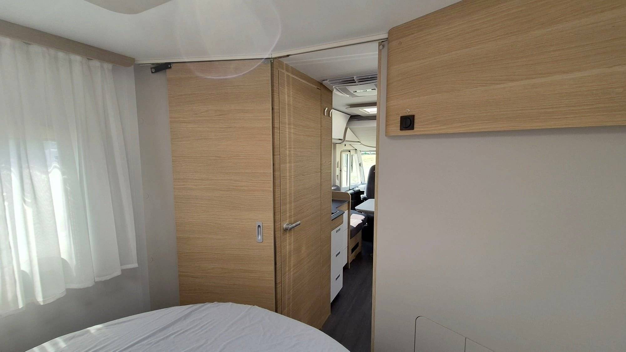 Adria SONIC 700 PLUS DC