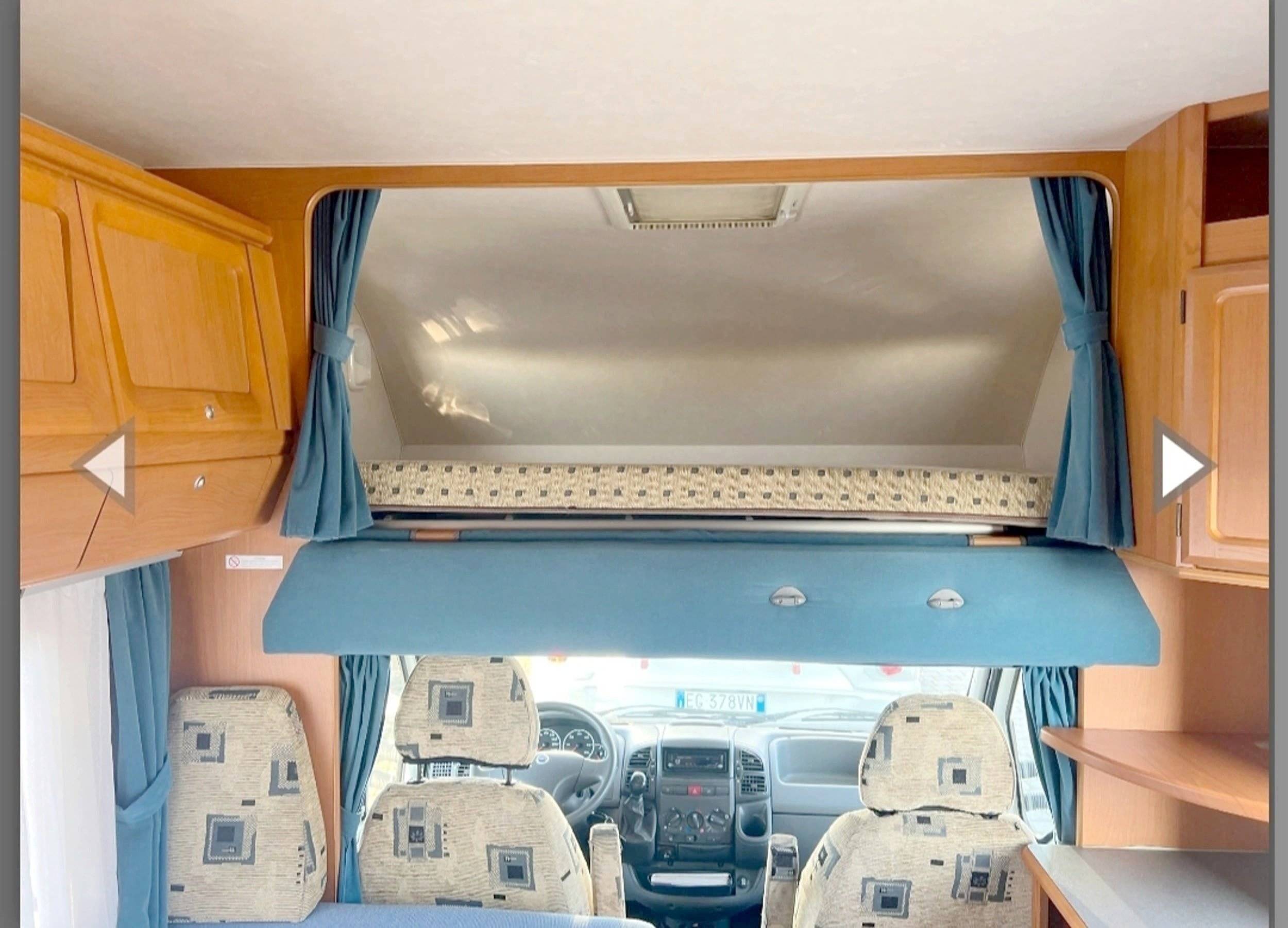 Berth Fiat Ducato 2.8 jtd - Yescapa
