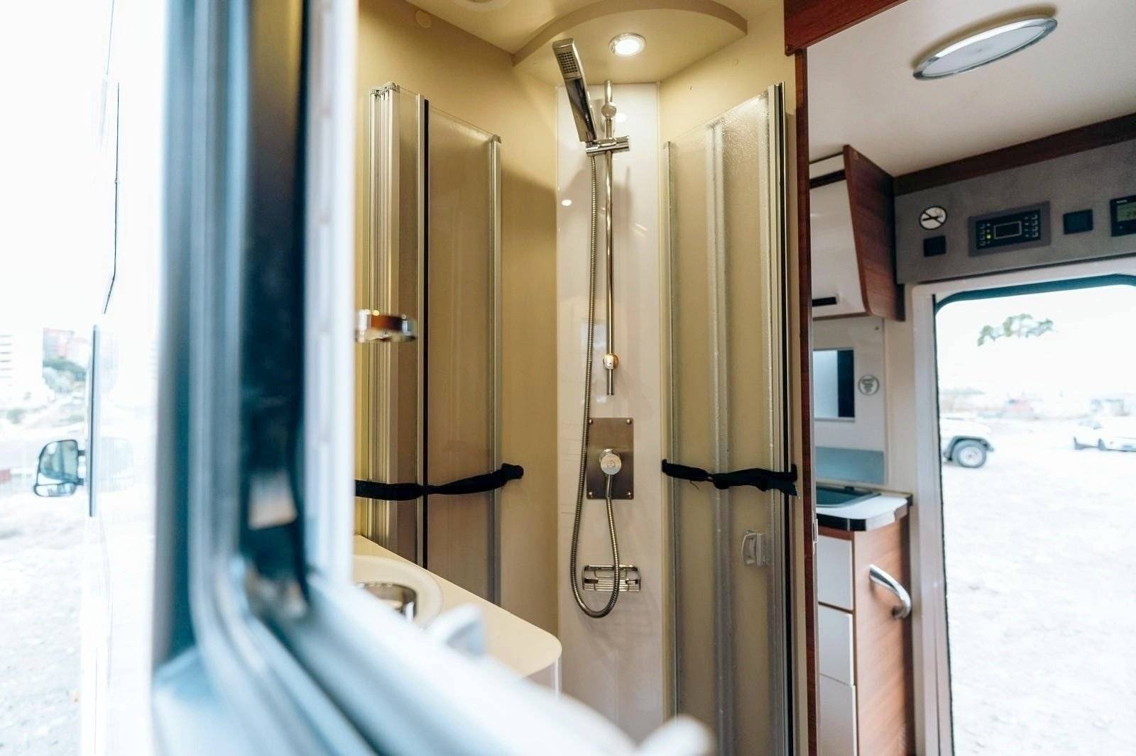 Elnagh Elnagh  Baron 22 BCN