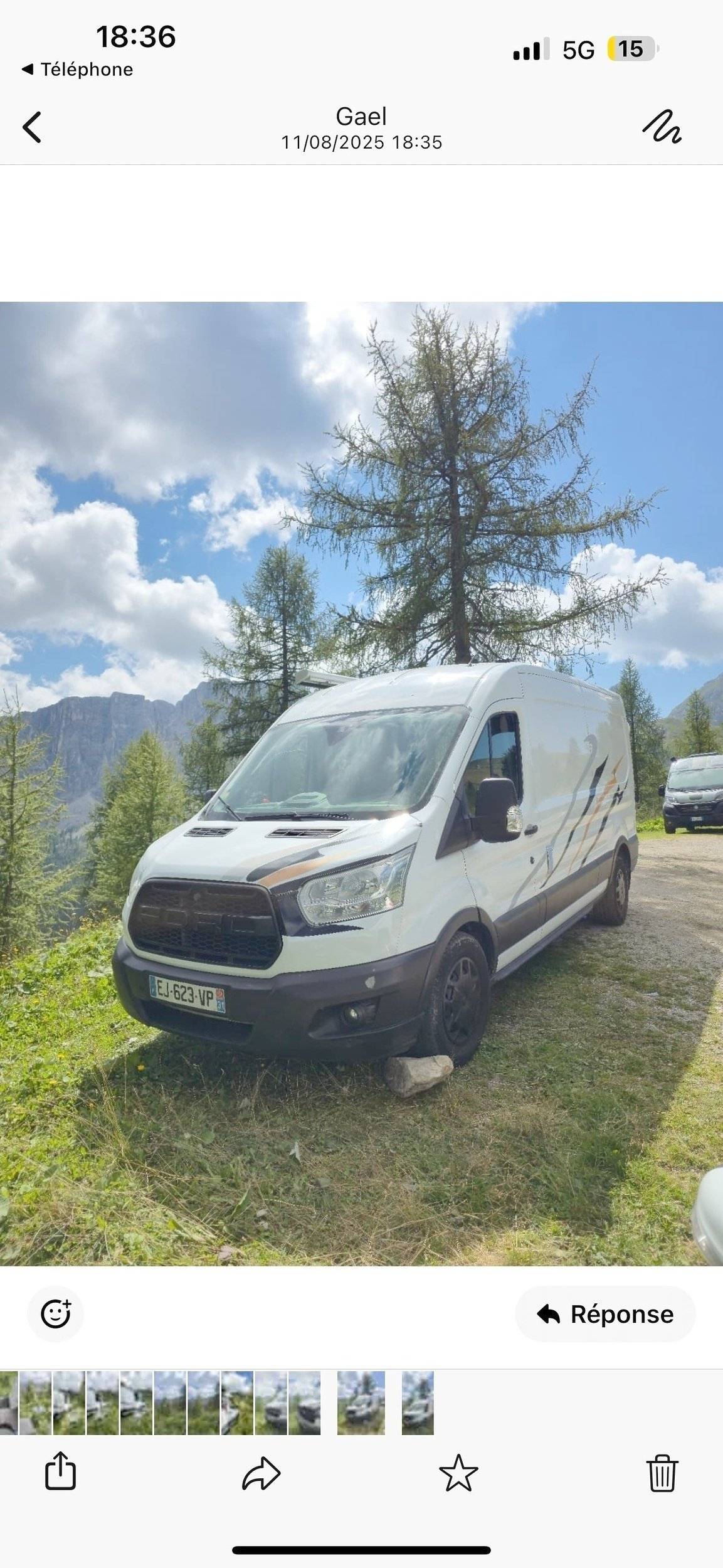 Vue avant de 3/4 Ford Transit 2,0 l 170 ch - Yescapa