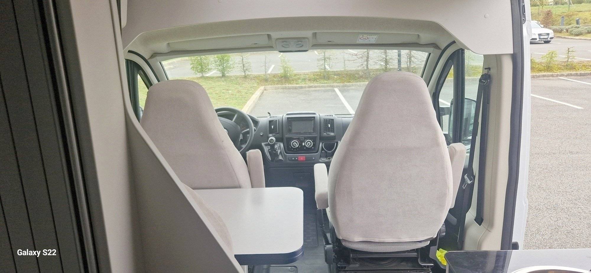 Font Vendôme Leader Van