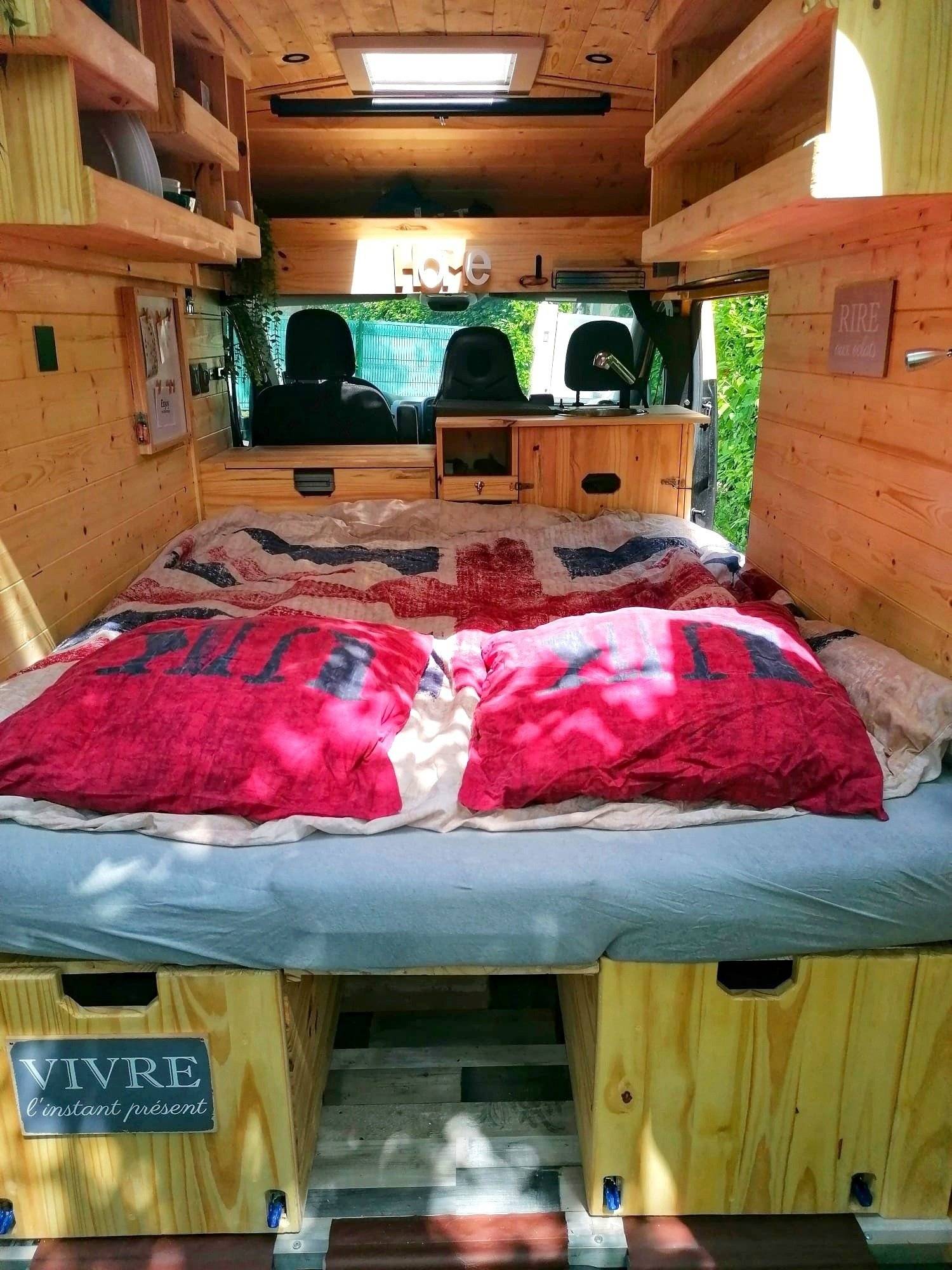 VanRoadEvasion  RENAULT TRAFIC