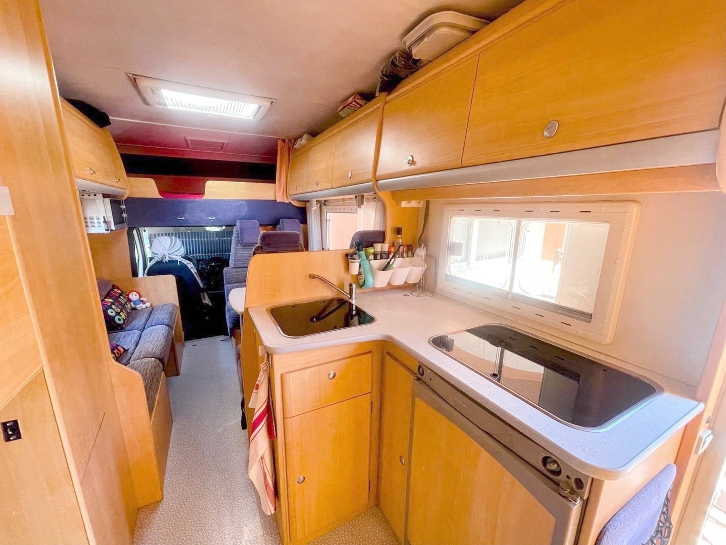 Comedor Fiat ducato 2.8JTD - Yescapa