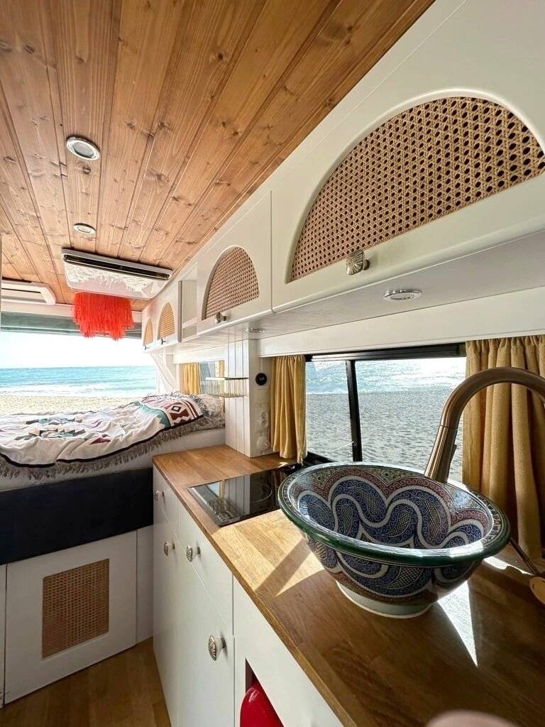 schräge Vorderansicht Fiat Ducato 2,3 l Multijet 130 ch. - Yescapa