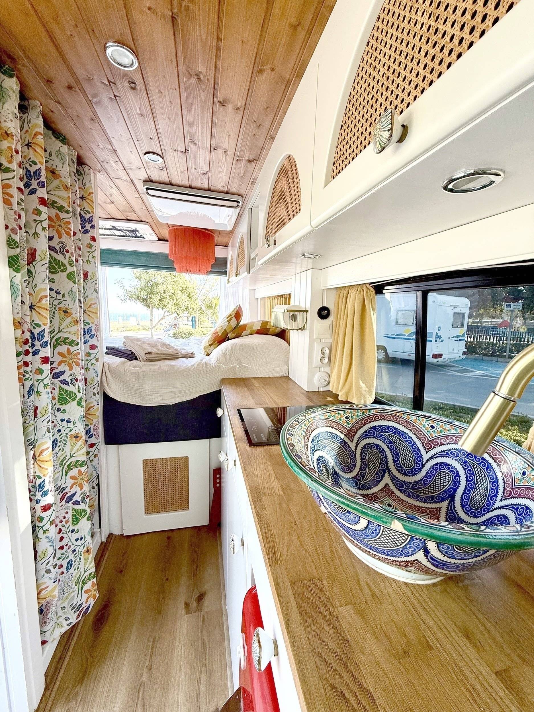 Front view from 3/4 Fiat Ducato 2,3 l Multijet 130 ch. - Yescapa