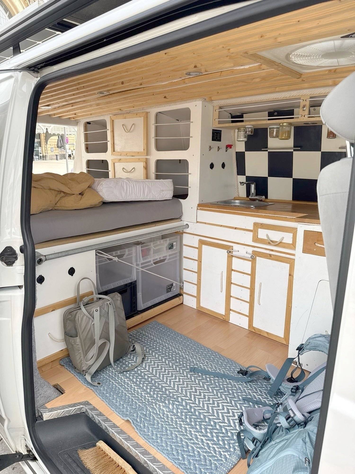 Camping Van BUSCO Volkswagen T5 
