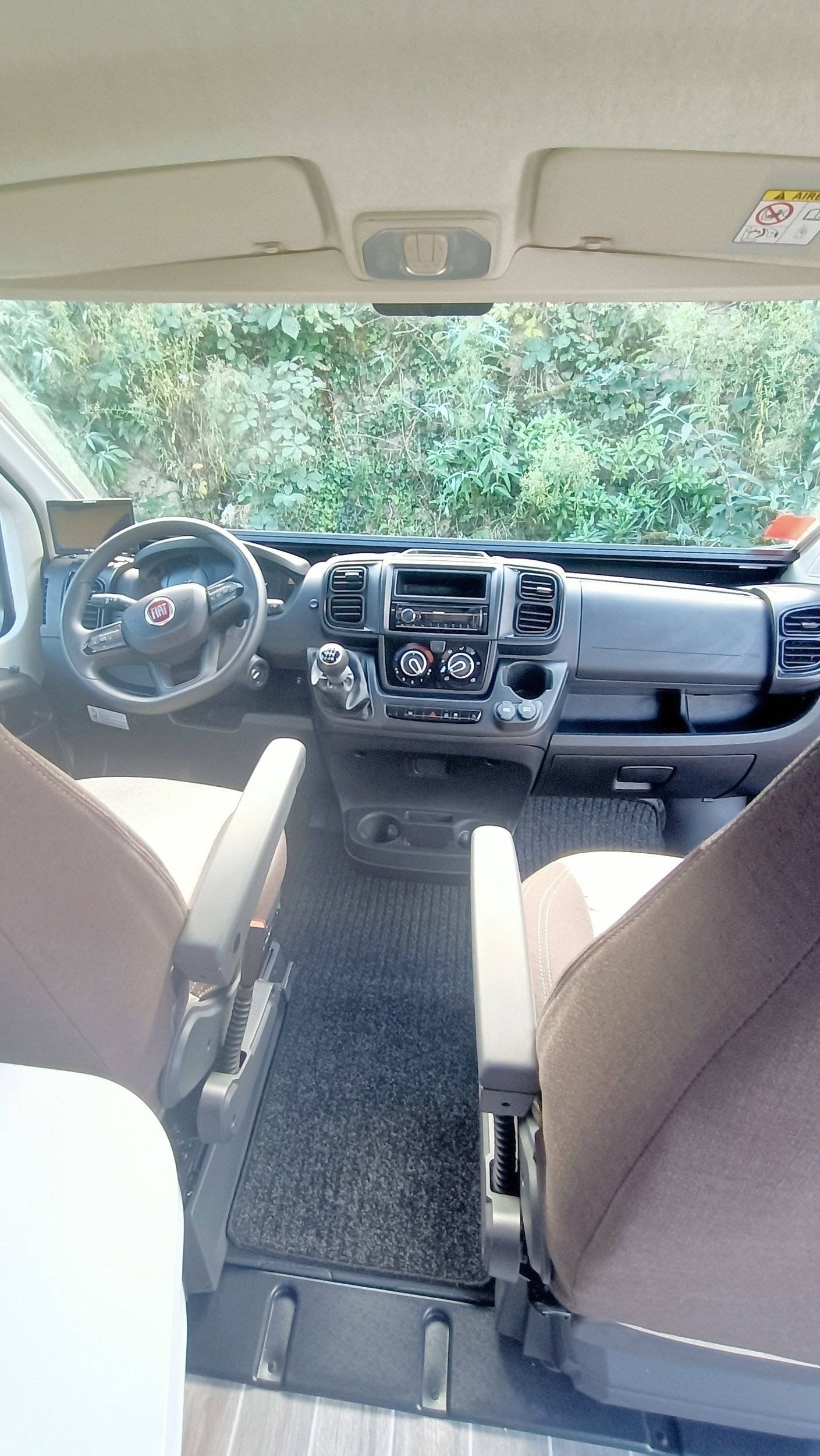 Fahrerbereich Fiat FIAT DUCATO - Yescapa