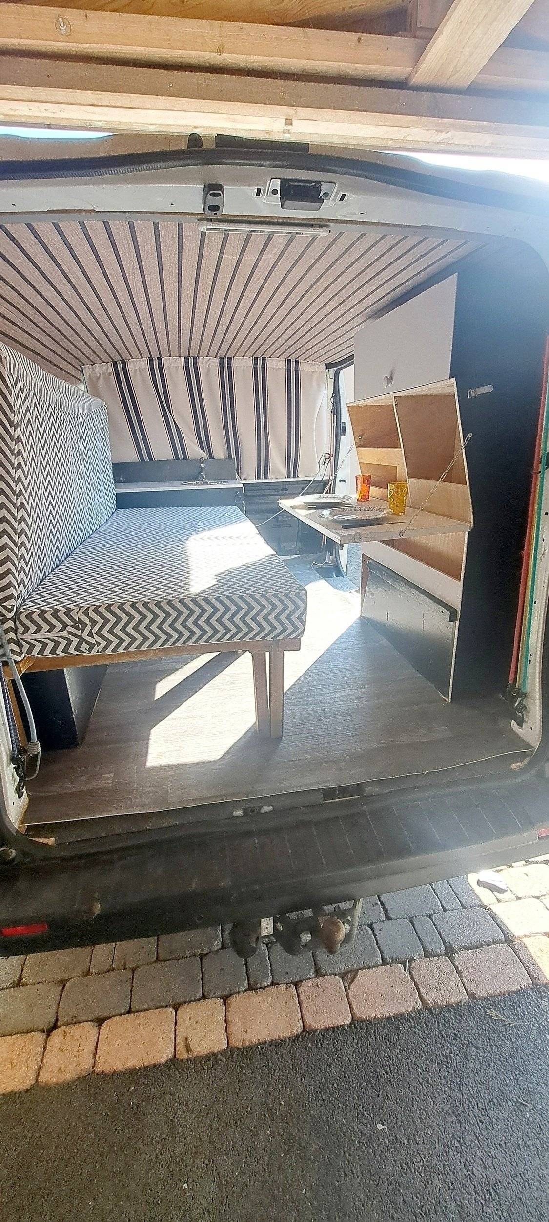 Menjador Renault Trafic 1,6 l 120 ch - Yescapa