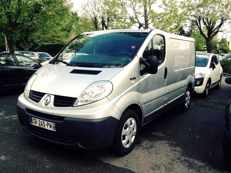 C'est moi Trafic 2,0 l dCi 115 ch