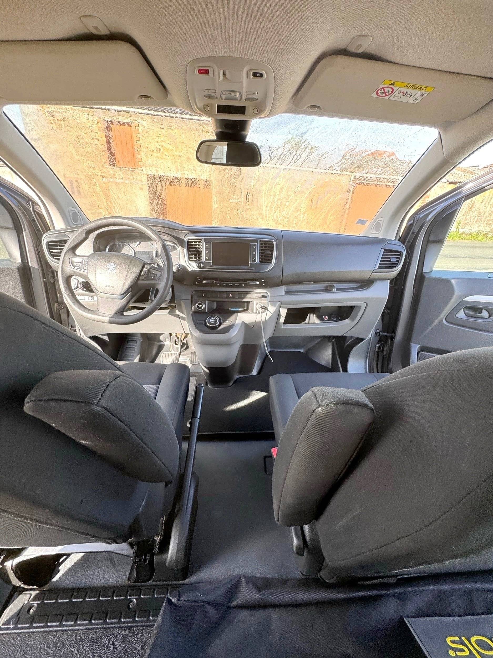 Berth Peugeot Expert III - Yescapa