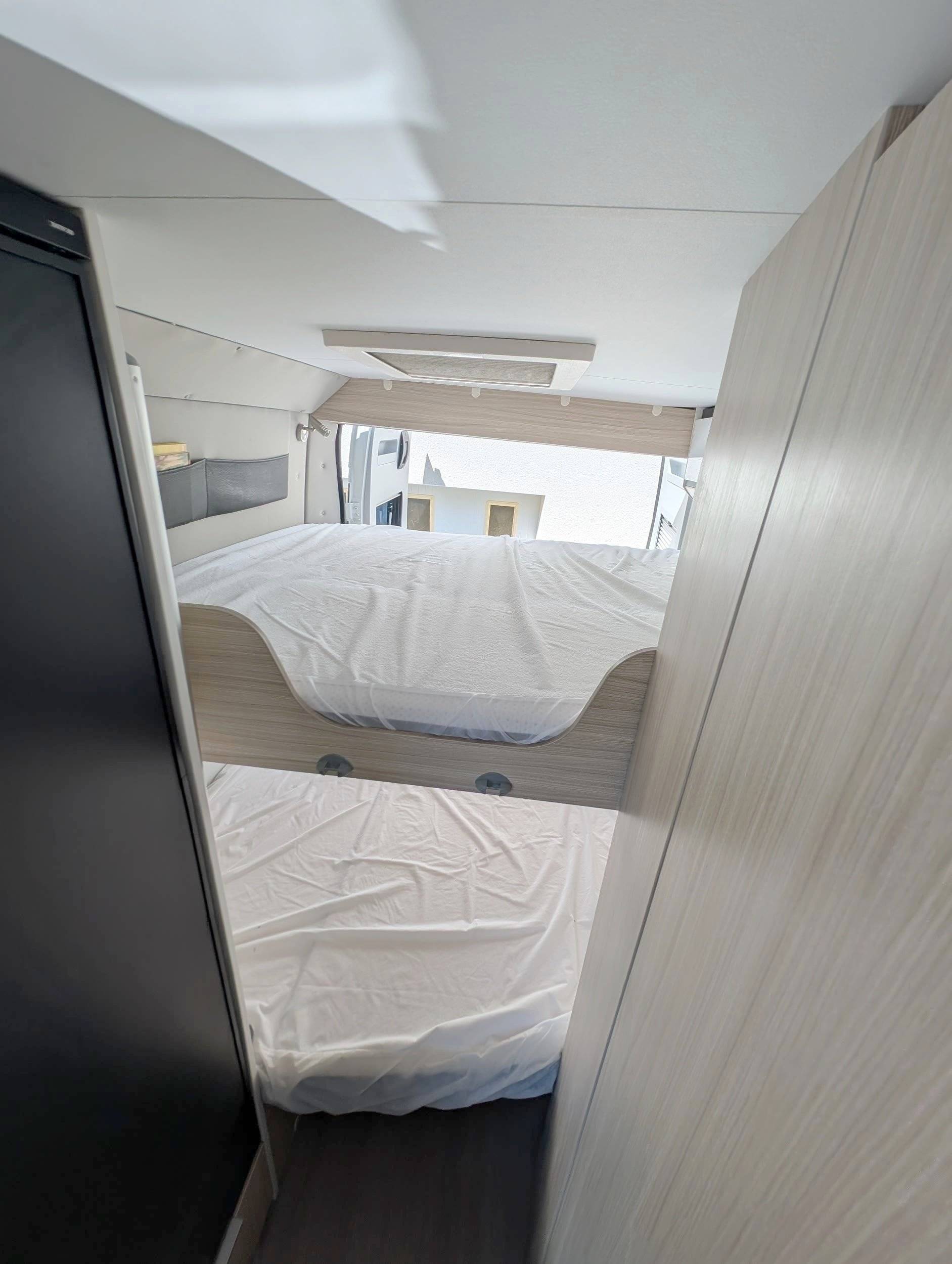 Adria adria twin axess 600 sp family