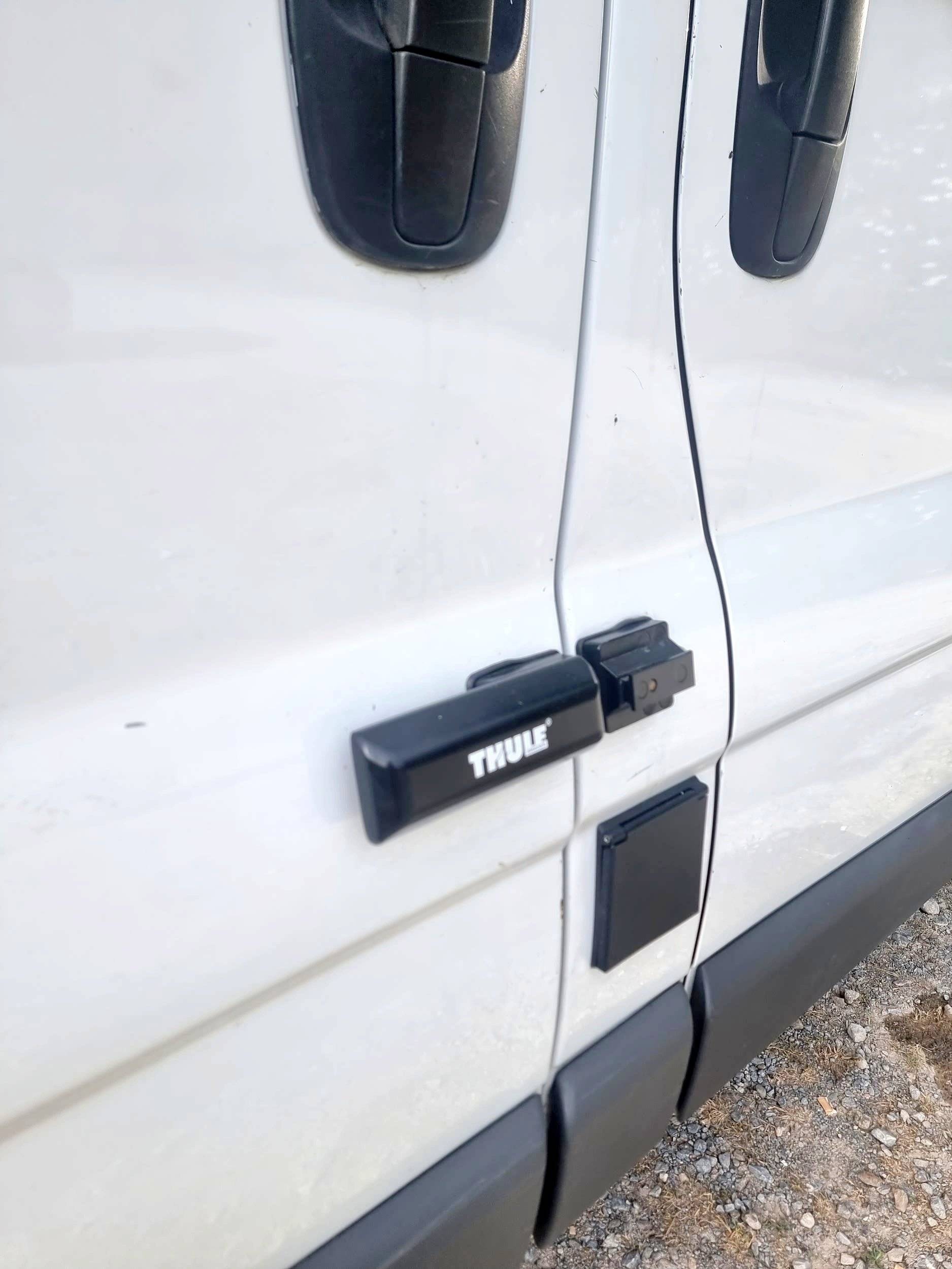 Renault Vivaro 2,5L 147 CV