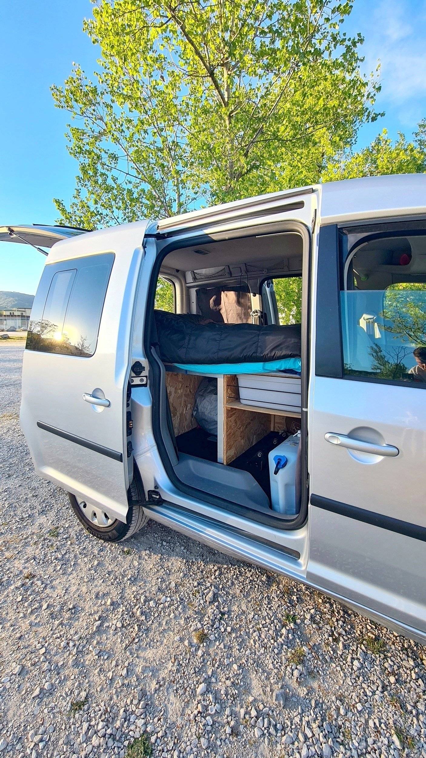 Couchages Volkswagen Caddy 1.9 105 cv - Yescapa