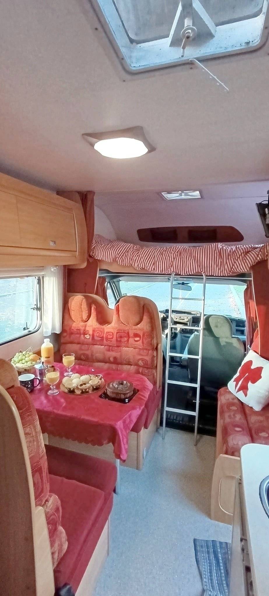 Challenger Transit 2,2 l 140 ch